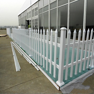 塑鋼PVC護欄 草坪護欄的優選材料