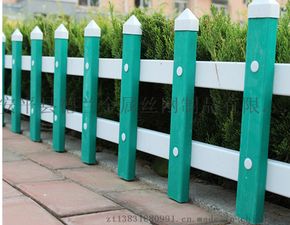 PVC草坪塑鋼護欄 美化與防護的完美結(jié)合